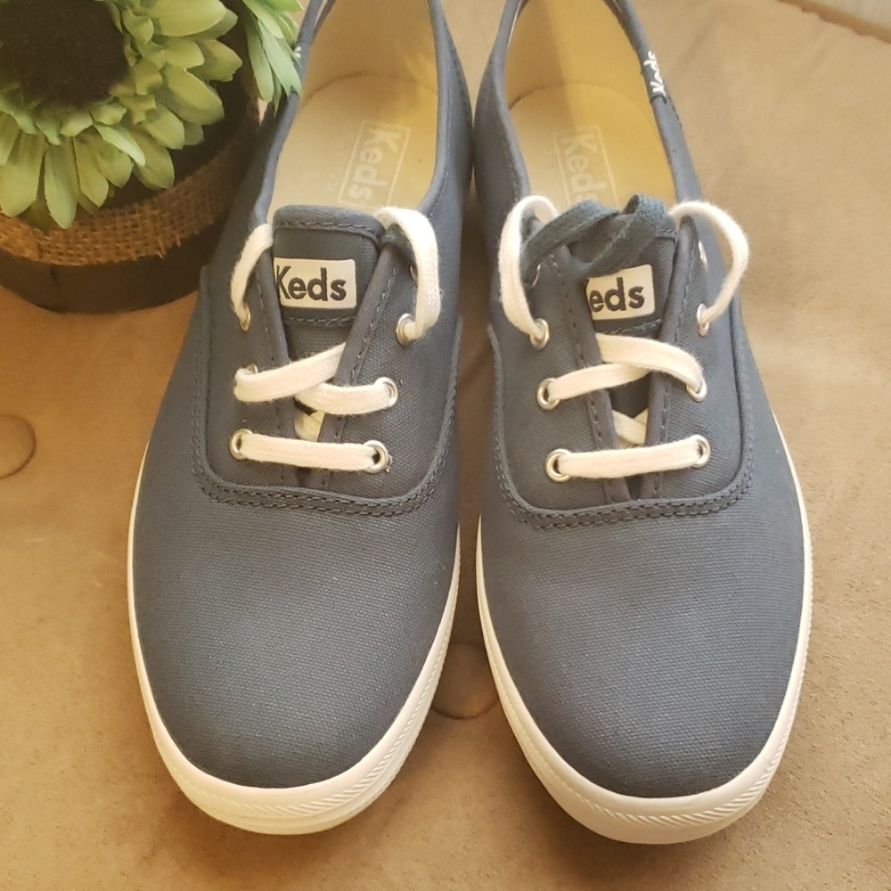 Keds - Picture 3 of 6
